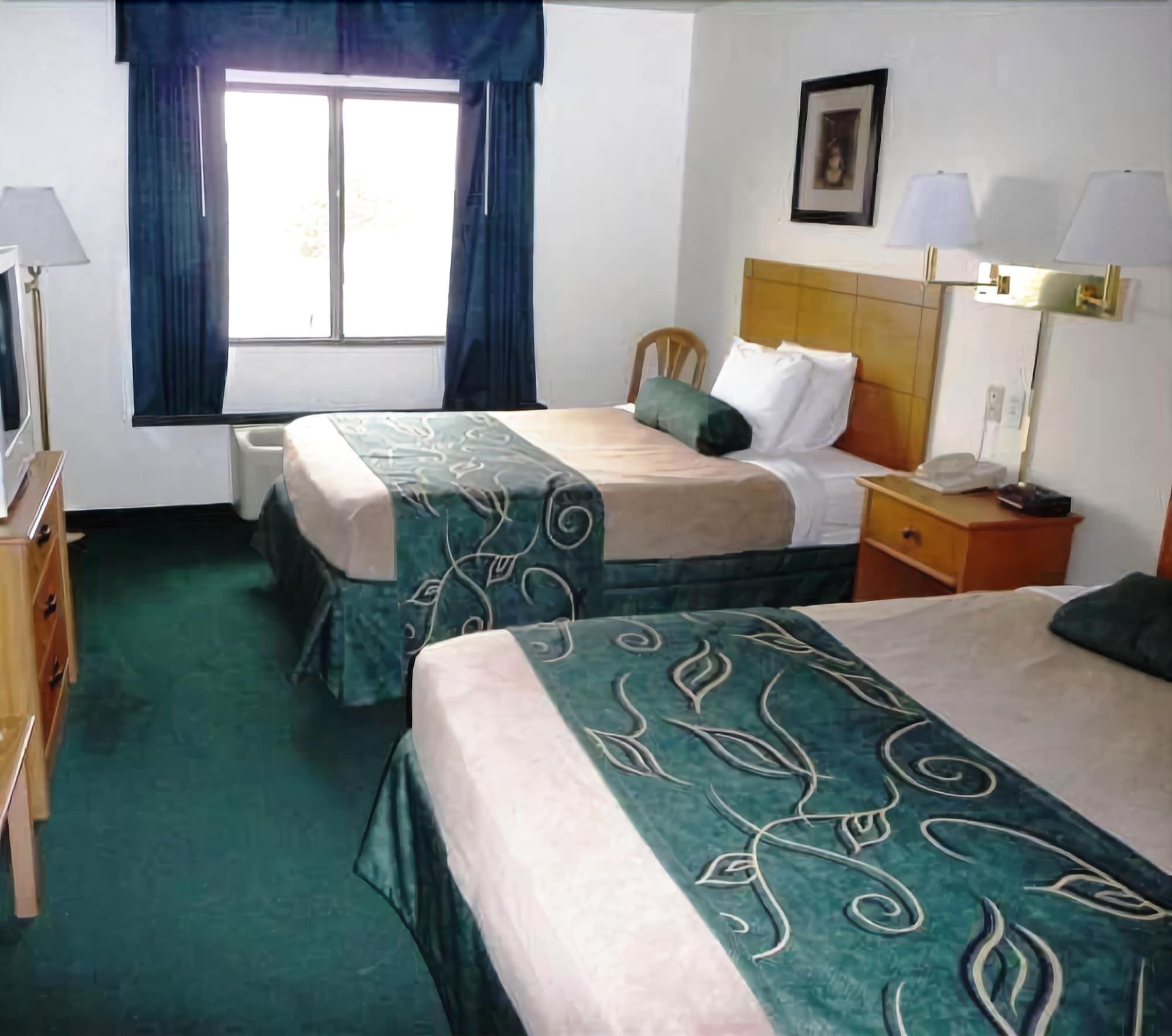 Travelodge By Wyndham Clinton Valley West Court Pokoj fotografie