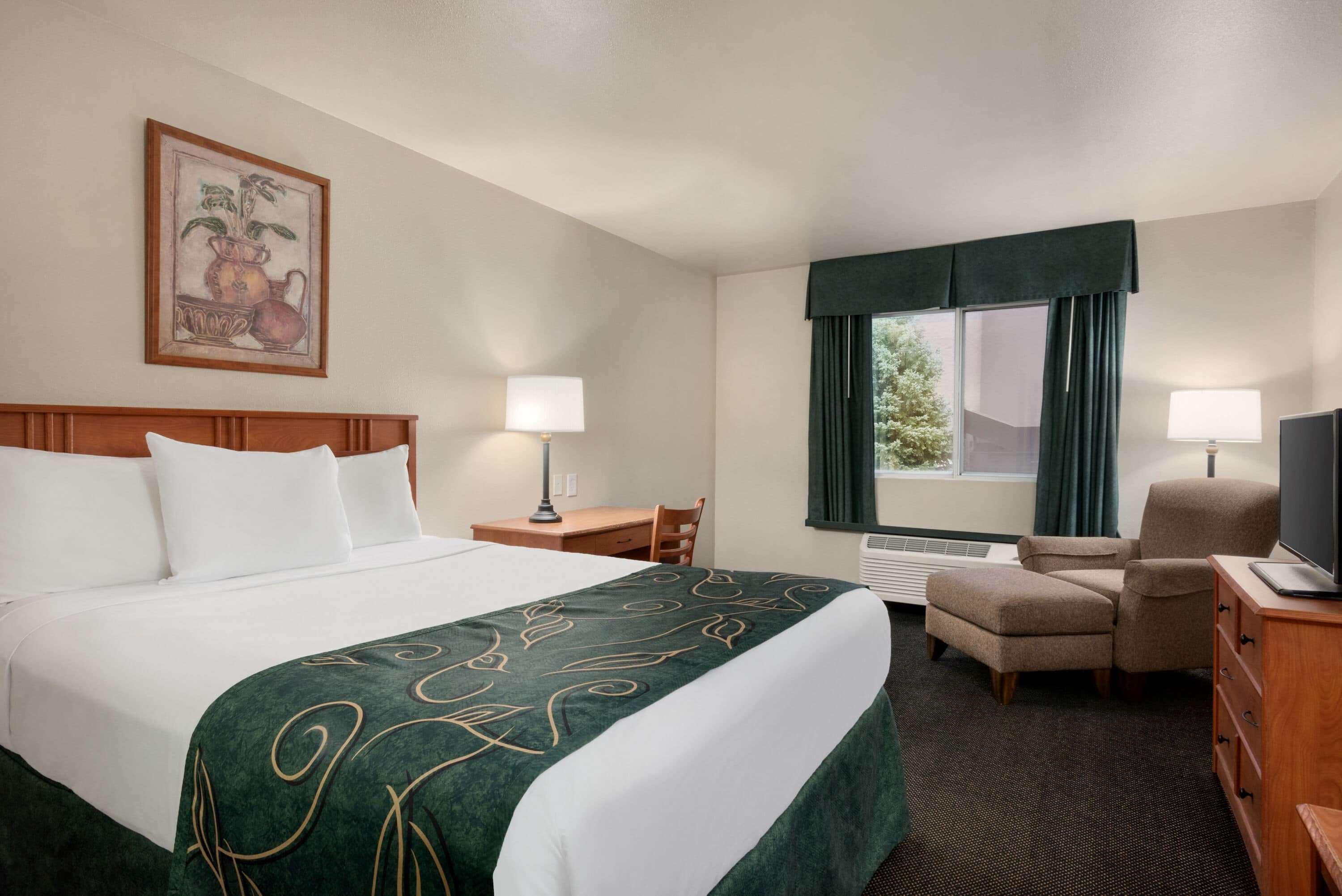 Travelodge By Wyndham Clinton Valley West Court Exteriér fotografie