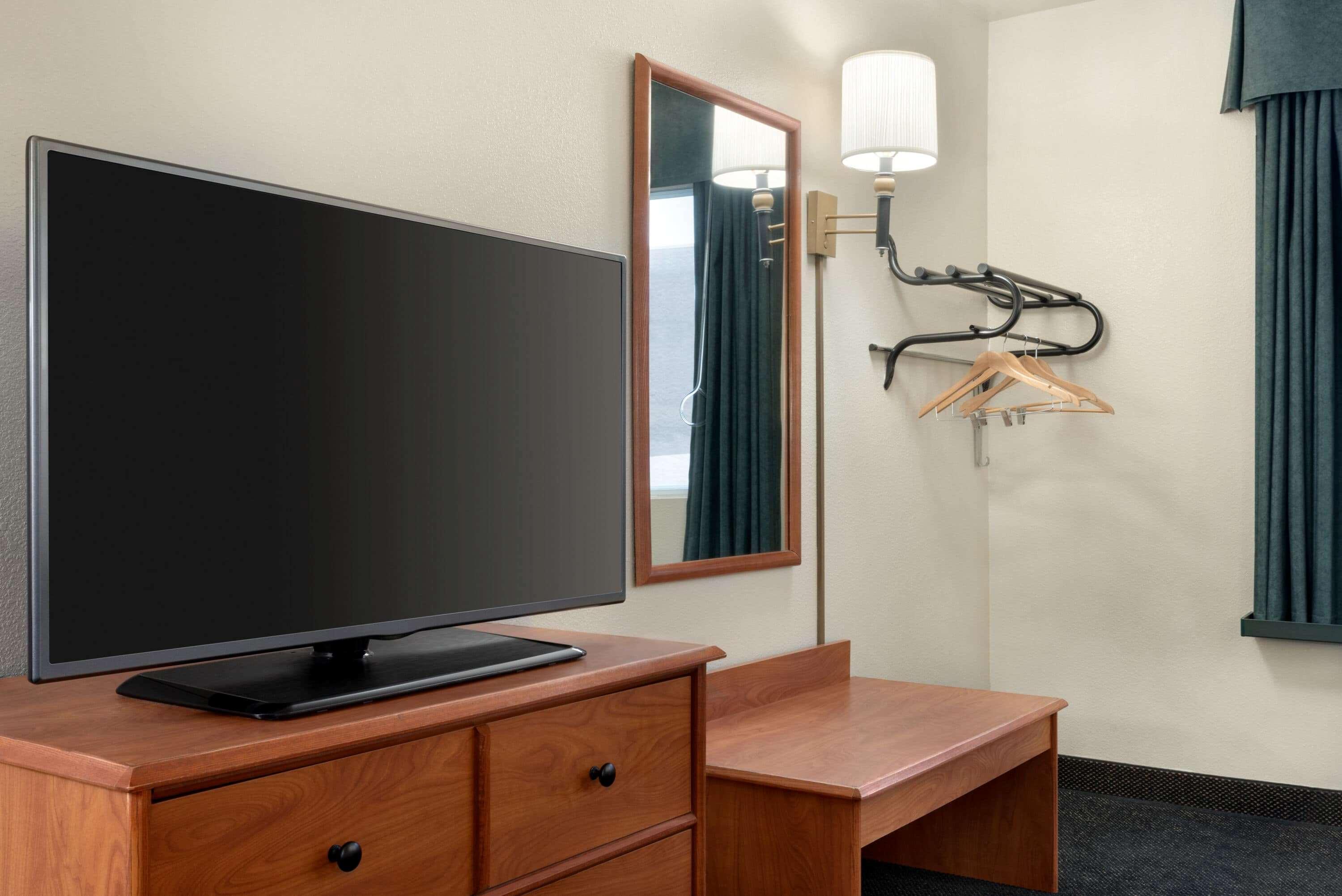 Travelodge By Wyndham Clinton Valley West Court Exteriér fotografie
