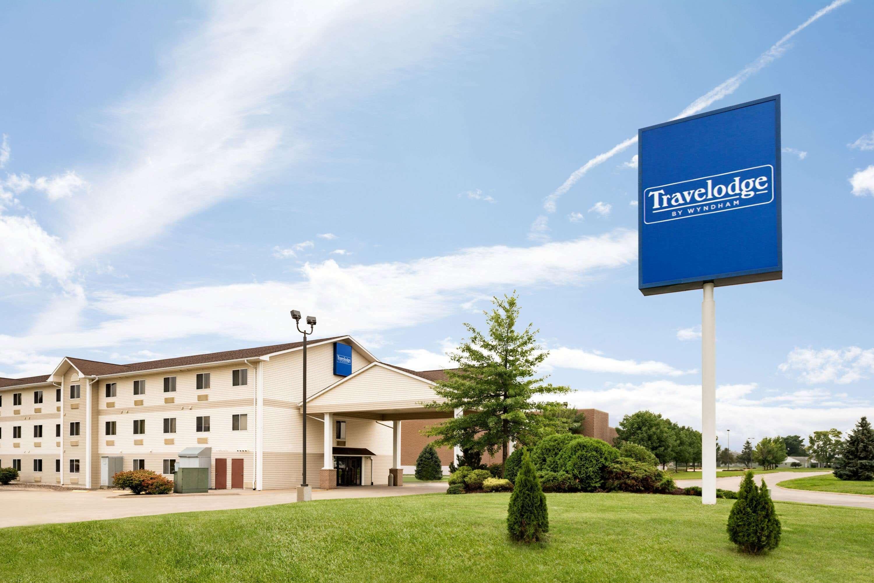 Travelodge By Wyndham Clinton Valley West Court Exteriér fotografie
