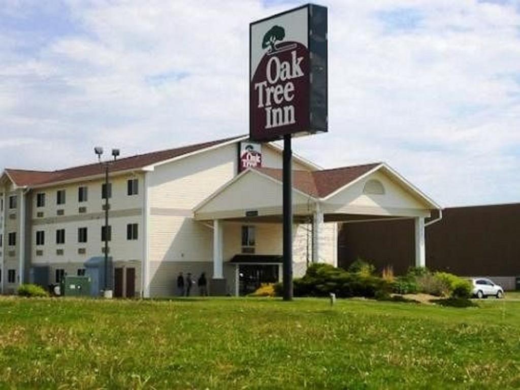Travelodge By Wyndham Clinton Valley West Court Exteriér fotografie